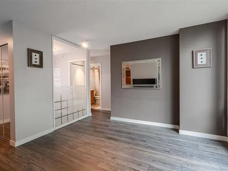 1200 Georgia St W #1405 — Photo 6