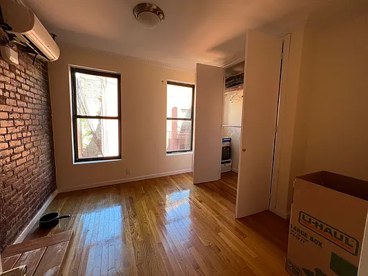 Rented by AZ REALTY NYC LLC | media 12