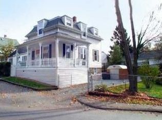 1 Cummings Rd, Newport, RI 02840