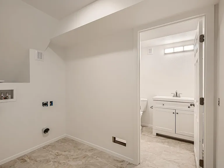 6921 E Arkansas Ave — Photo 14