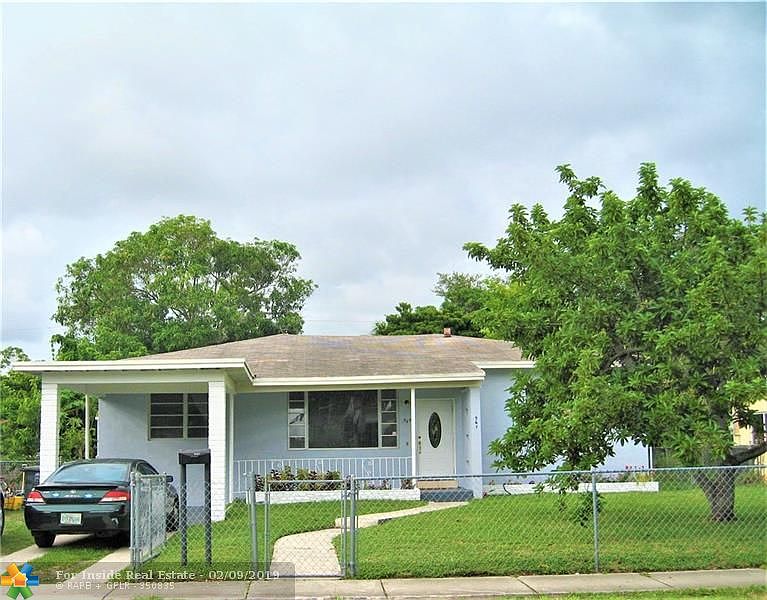 1st image of 967 NE 145th St