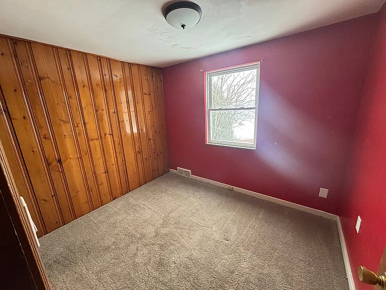 960 Agnew Rd — Photo 3
