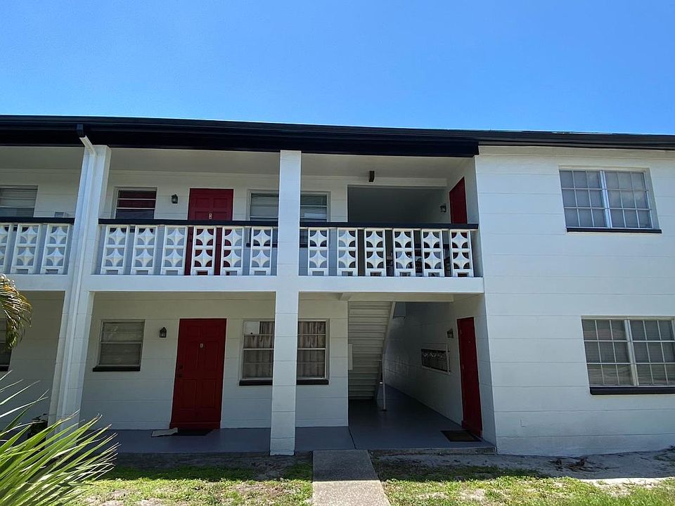 1st image of 3157 36th St N APT 17
