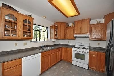 2nd image of 6311 Red Robin Ct