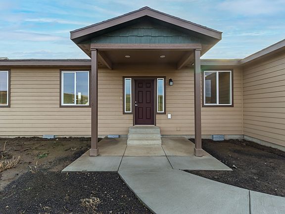 3rd image of 702 N Sohon Ct