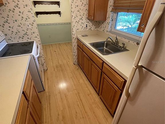 3rd image of 312 Thalia Dr