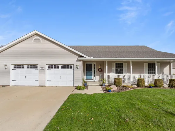 504 W Church St, Savoy, IL 61874