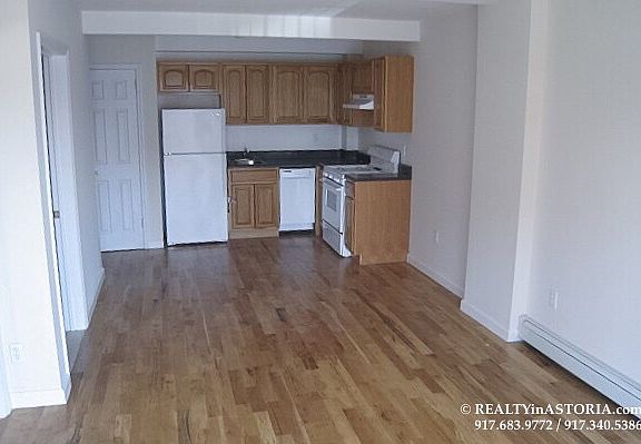 4th image of 2711 Astoria Blvd APT 4R