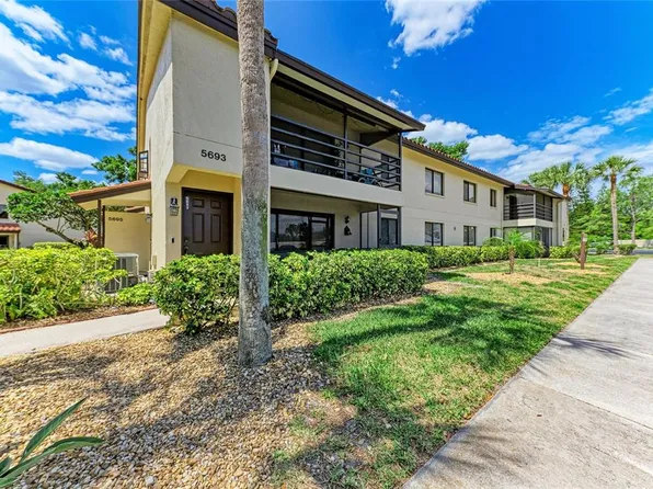 5685 Gardens Dr #5685, Sarasota, FL 34243