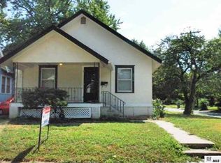 2034 SW Lane St, Topeka, KS 66604