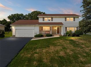 11 Regency Rd, New Hartford, NY 13413