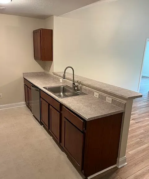 64 Foxden Dr #201 — Photo 4