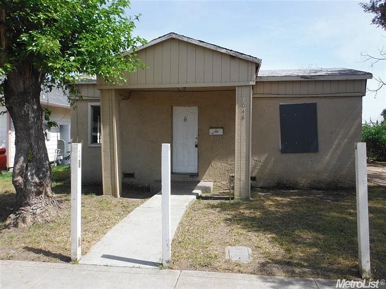 1st image of 1048 S Burkett Ave