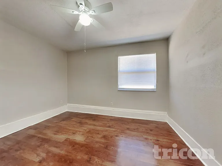 1604 Clark St — Photo 6
