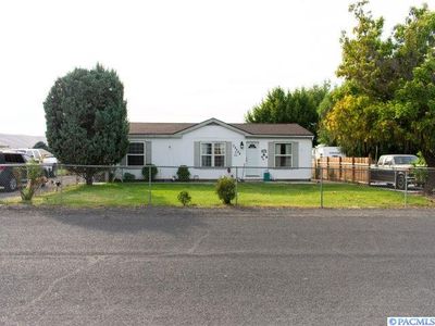 35302 N Flagstone Dr, Benton City, WA, 99320