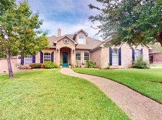 305 Pennsylvania Ave, Kennedale, TX 76060