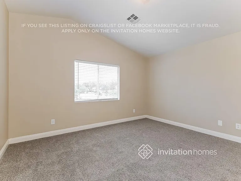 9409 Illipah Creek St — Photo 12