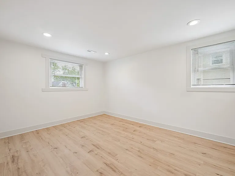 867 Harris Dr — Photo 19