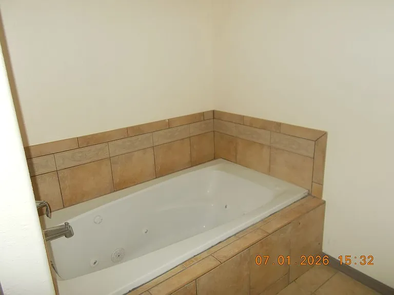 105 Cinnamon Dr #1 — Photo 5