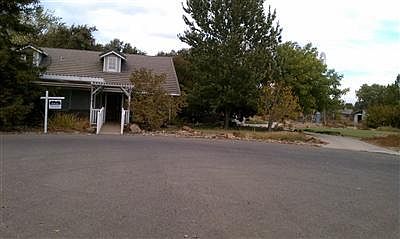 1st image of 9781 Live Oak Ct