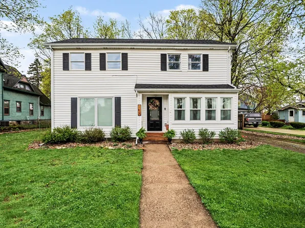 112 W Spruce St, Marshall, MI 49068