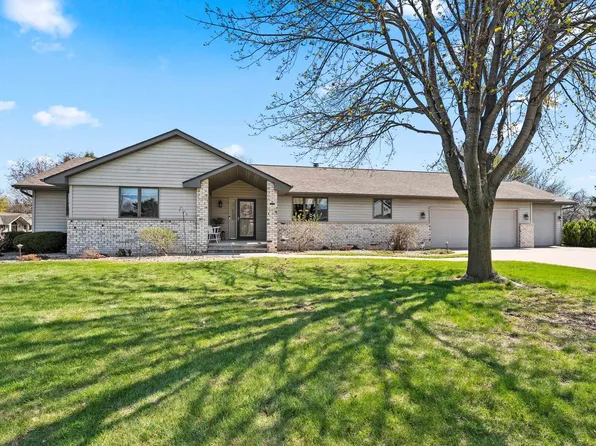 W2251 Pine Ln, Freedom, WI 54130