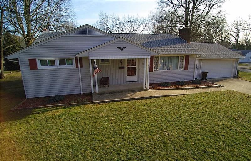 2nd image of 902 Eastover Rd
