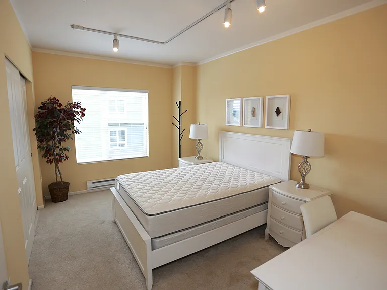 4343 Roosevelt Way NE #502 — Photo 5
