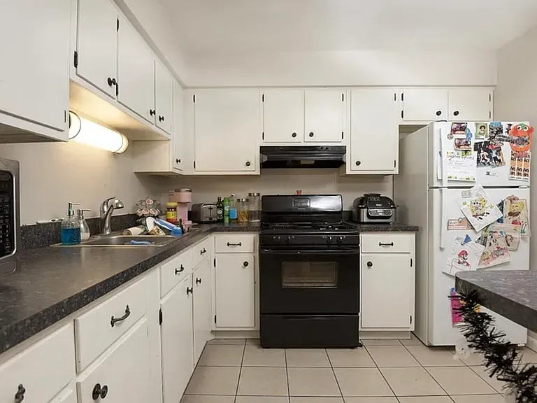 659 E Fullerton Ave — Photo 5