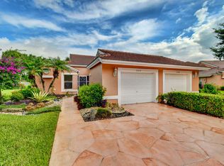5514 Royal Lake Cir, Boynton Beach, FL 33437