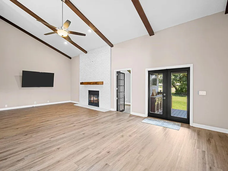 134 Marlin Cir — Photo 4
