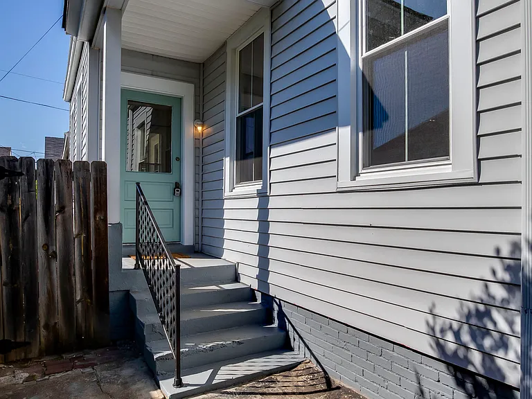 1909 Bonnycastle Ave — Photo 6