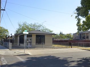 2426 E Hedges Ave, Fresno, CA 93703