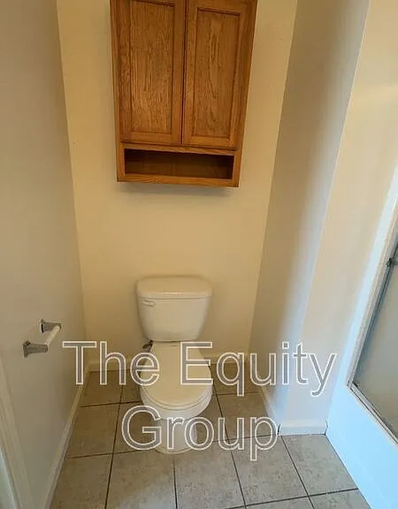 1319 S Crowe St #B — Photo 9