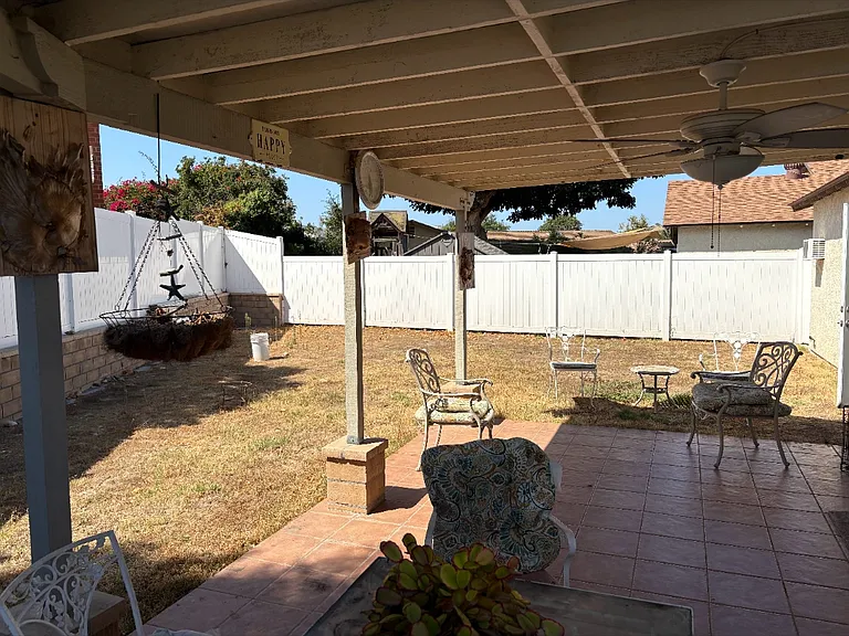 7893 Port Royale Dr — Photo 10