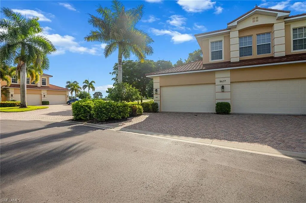2 bed, 2.0 bath, 2000 sqft, $7,000 — Photo 3
