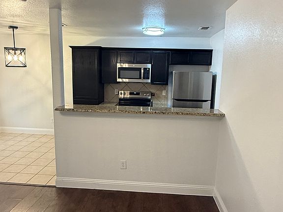 3rd image of 113 Woodie Way