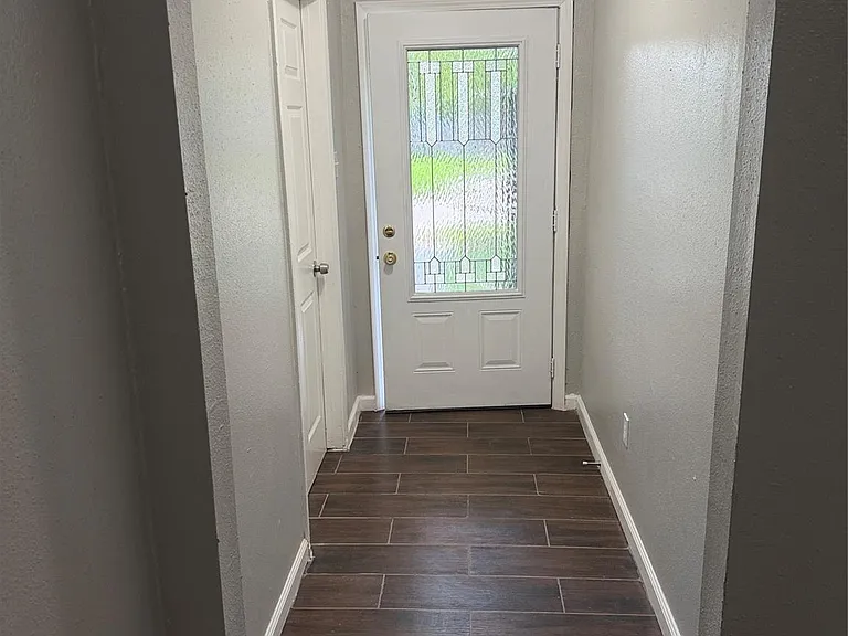 4711 Beechaven St — Photo 11