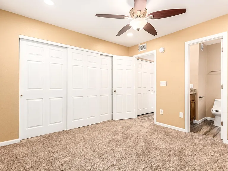 11640 N 51st Ave #216 — Photo 13