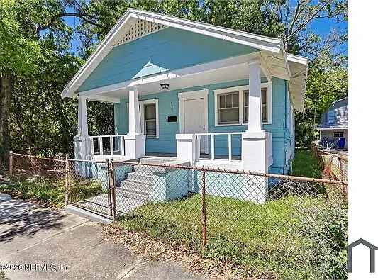 1519 W 6th St — Photo 3