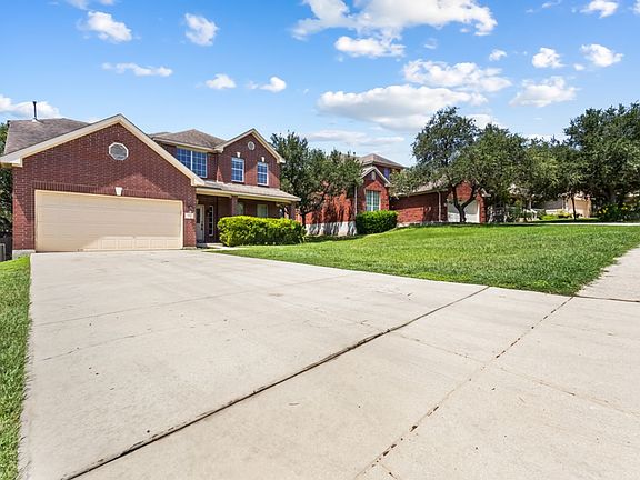 3rd image of 218 Knights Cross Dr