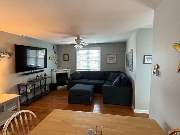 2nd image of 131 E 15th Ave #200