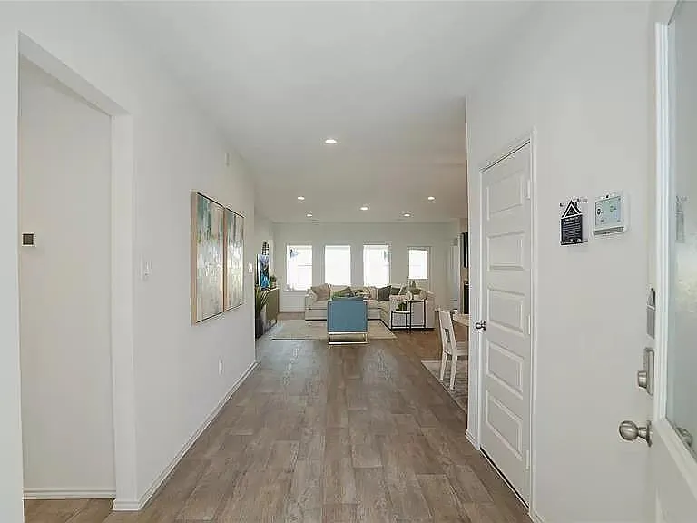 4115 Prairie Grove Dr — Photo 8