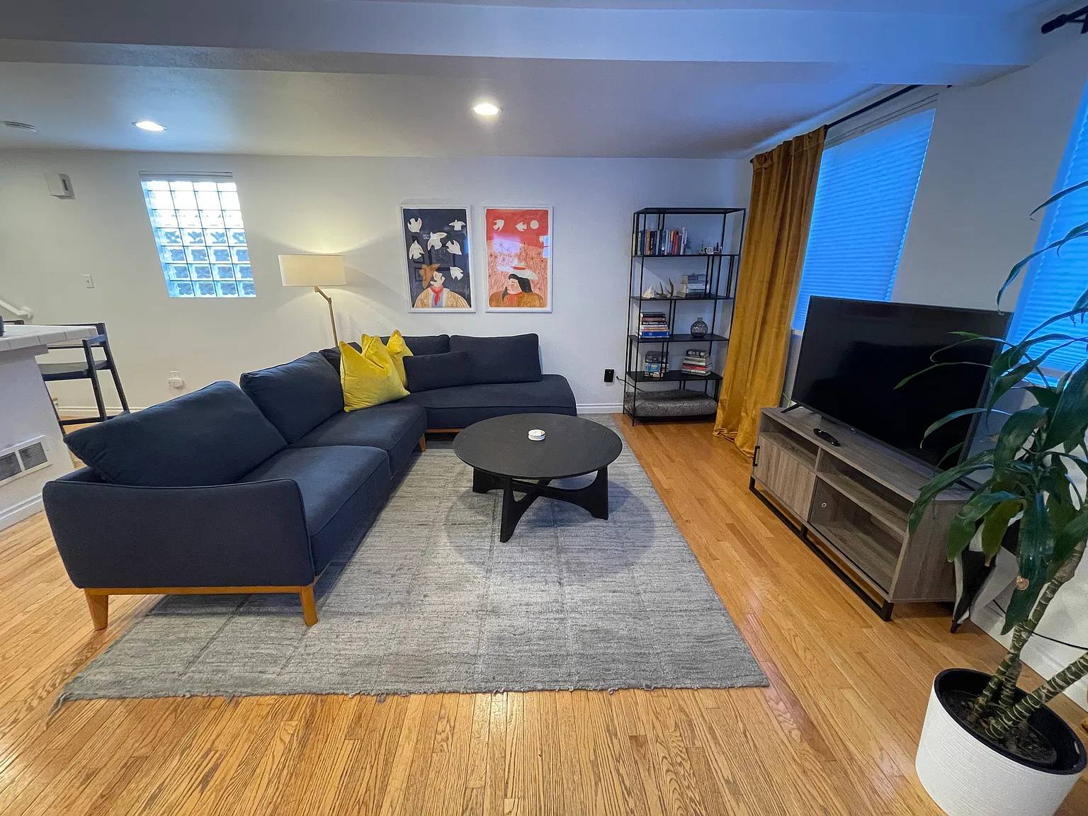 511 Ward St — Photo 1