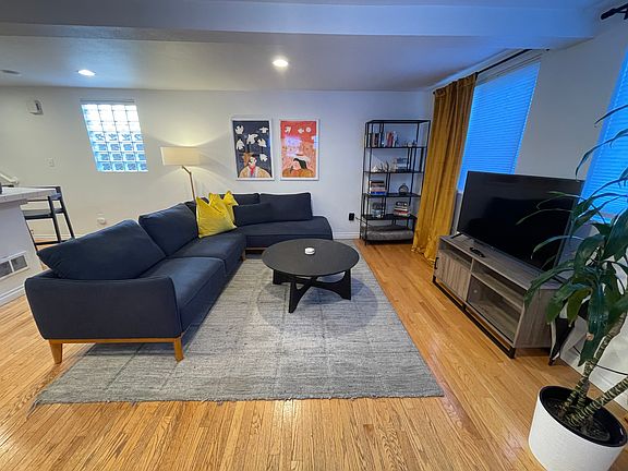 2nd image of 511 Ward St APT 4