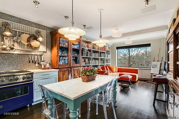 Sold by Corcoran | media 3