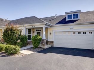 2635 Camberley Cir, Naperville, IL