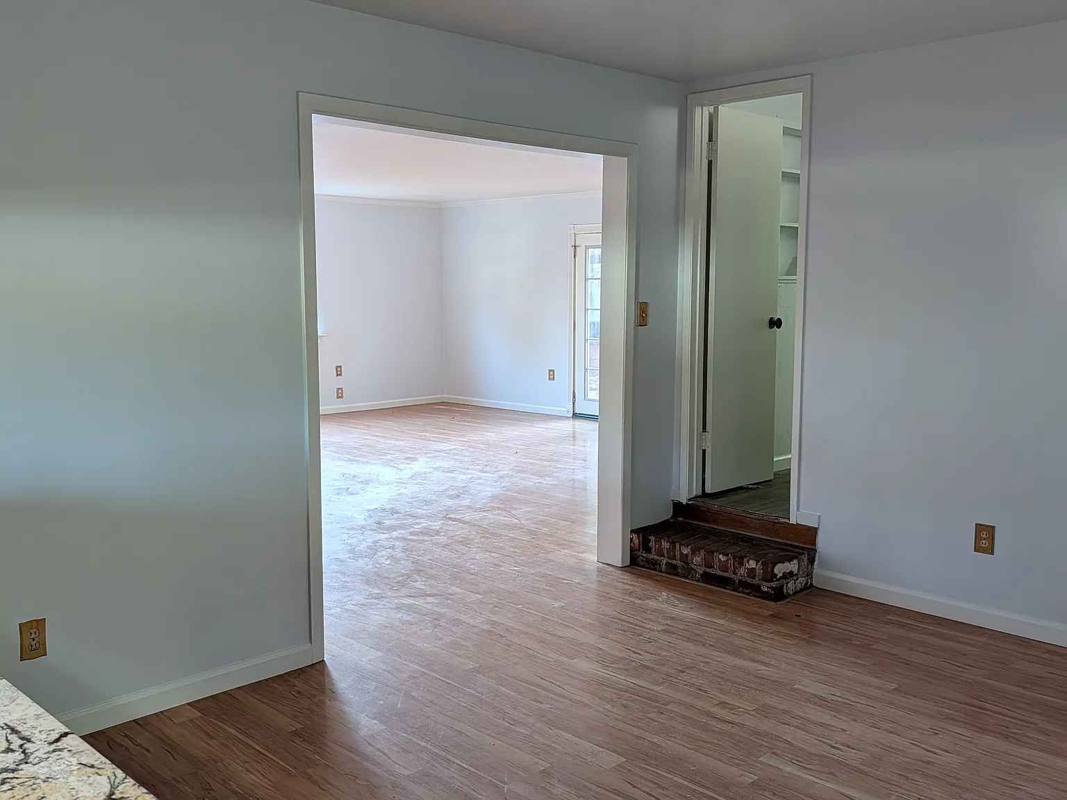 3 bed, 1.5 bath, 1582 sqft, $2,800 — Photo 3