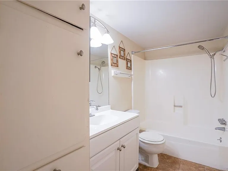 1000 W 26th St #103 — Photo 10