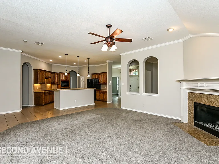 302 Charlie Way — Photo 6